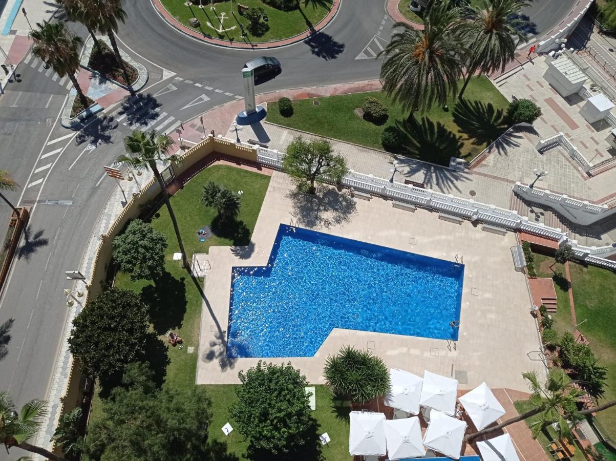 Estudio Puerto Marina Apartment เบนัลมาเดนา ภายนอก รูปภาพ