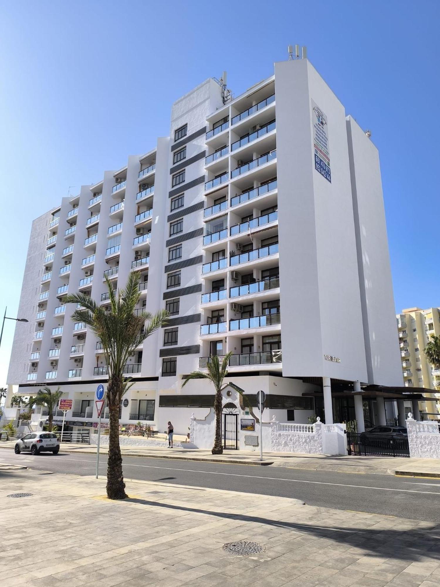 Estudio Puerto Marina Apartment เบนัลมาเดนา ภายนอก รูปภาพ
