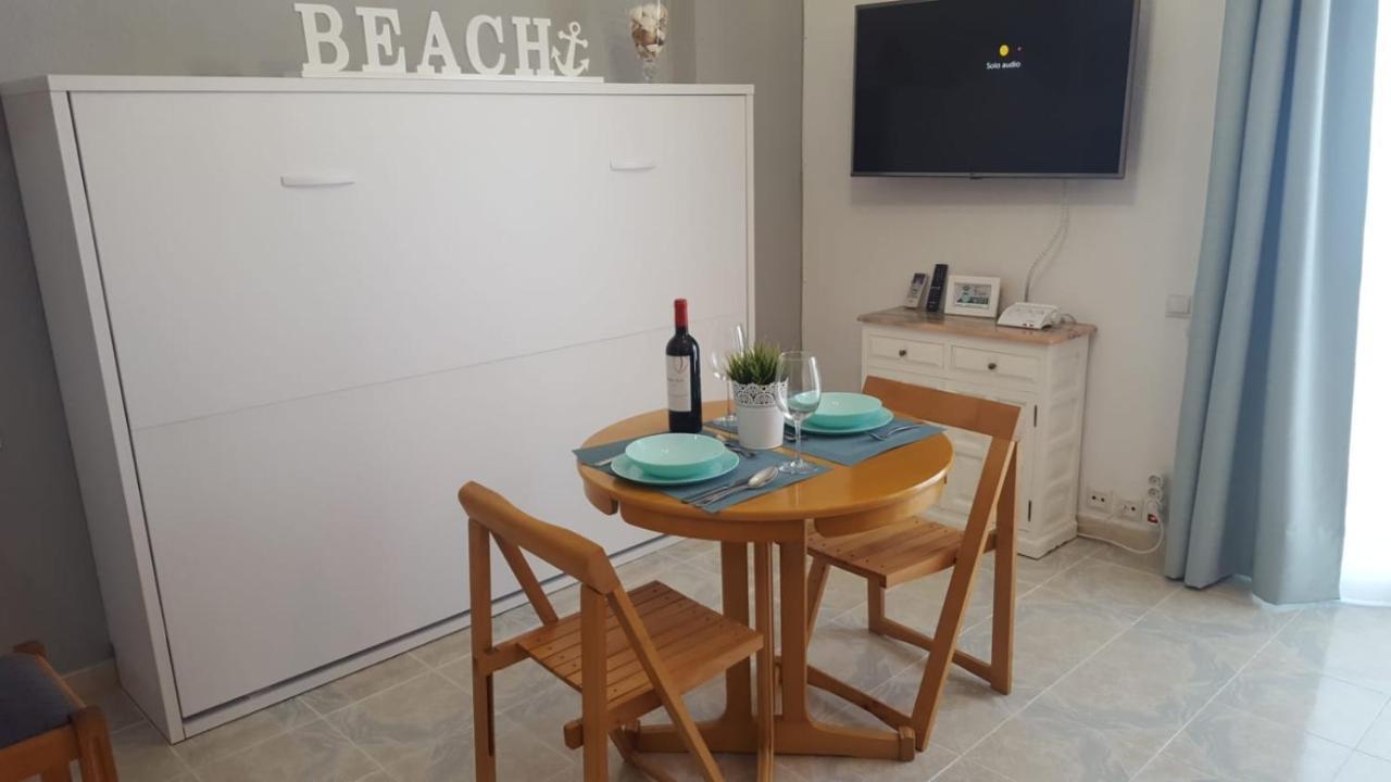 Estudio Puerto Marina Apartment เบนัลมาเดนา ภายนอก รูปภาพ