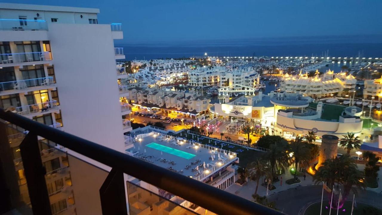 Estudio Puerto Marina Apartment เบนัลมาเดนา ภายนอก รูปภาพ